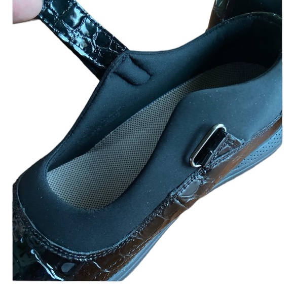 COPY - Drew black Leather Mary Jane Velcro Orthopedic shoe women’s size 8 Wide - Picture 6 of 7